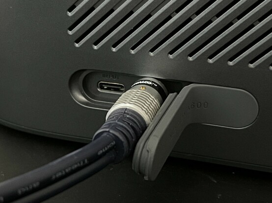 A 3.5mm audio jack plugged into the back of the Motion X600. It’s a bit of a squeeze!