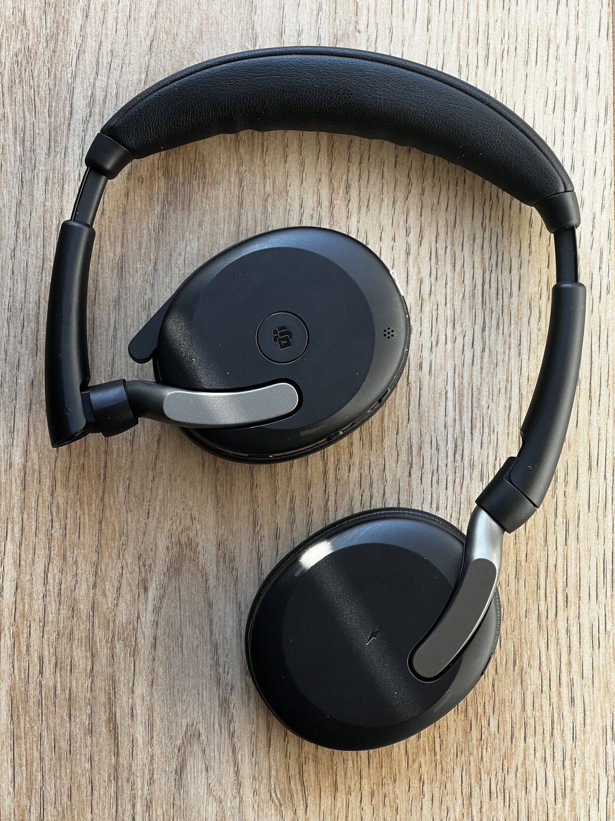 Jabra Evolve 65 Flex Review: The Best Wireless Headset For Business