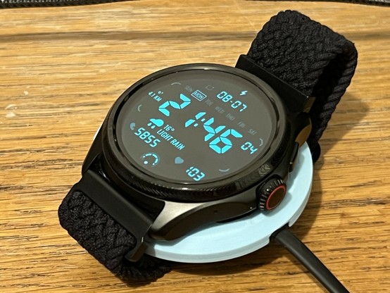 Black friday ticwatch pro best sale