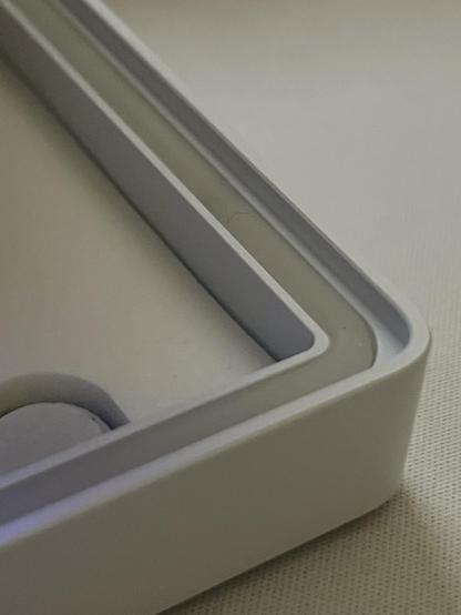 A silicone gasket recessed into an aluminium keyboard frame.